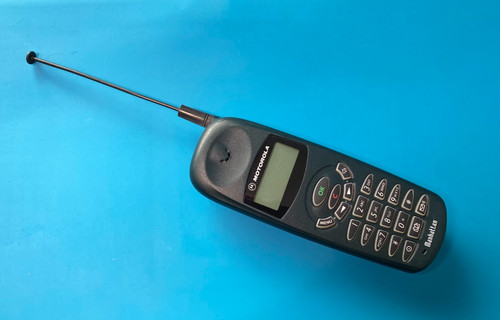 Cellulare motorola manhattan - motorola,